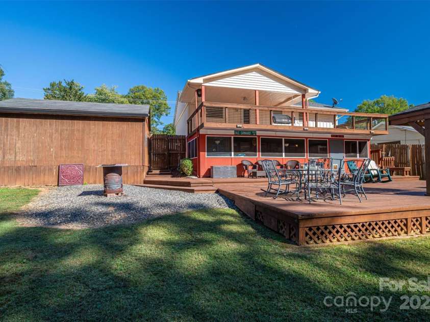 1501 Fern Forest Drive, Gastonia, NC 28054.  MLS# CAR4222511, YatesRealty ID 7440. 