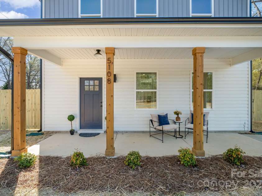 5108 Potter Road, Matthews, NC 28104.  MLS# CAR4238330, YatesRealty ID 7441. 