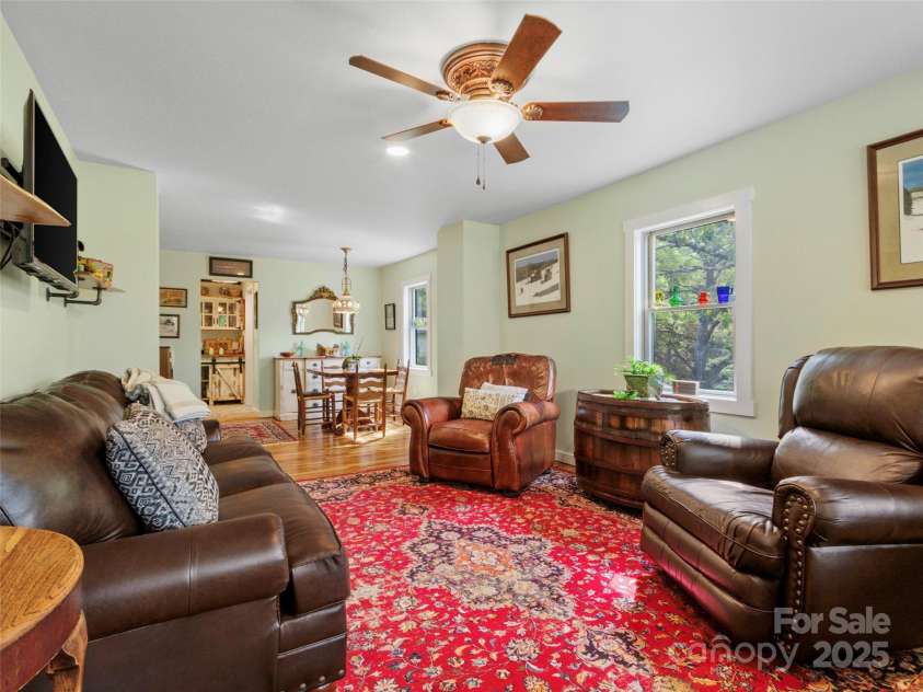 407 Terrell Drive, Bakersville, NC 28705.  MLS# CAR4304322, YatesRealty ID 7442. 