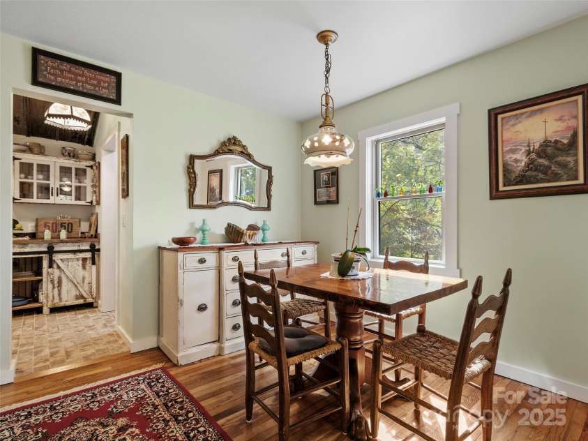 407 Terrell Drive, Bakersville, NC 28705.  MLS# CAR4304322, YatesRealty ID 7442. 