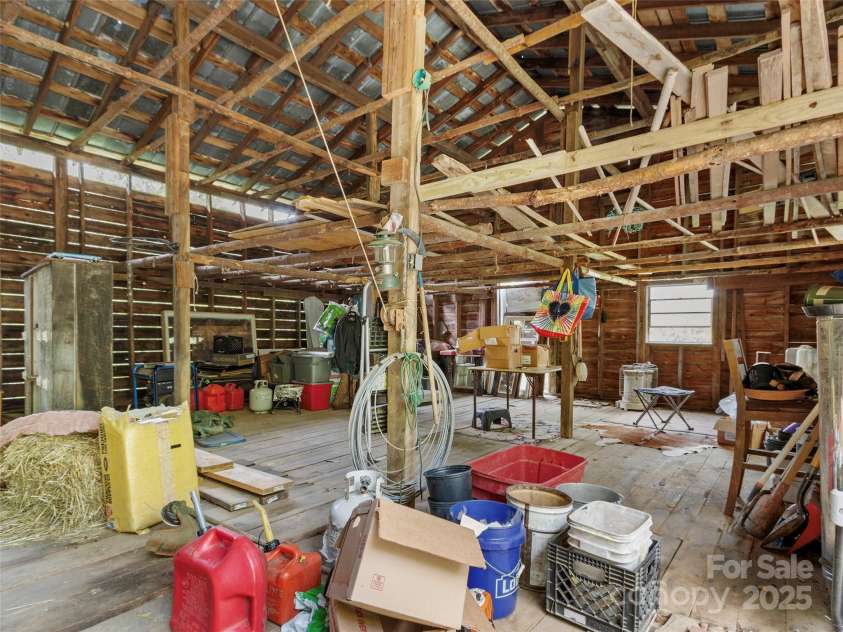 407 Terrell Drive, Bakersville, NC 28705.  MLS# CAR4304322, YatesRealty ID 7442. 