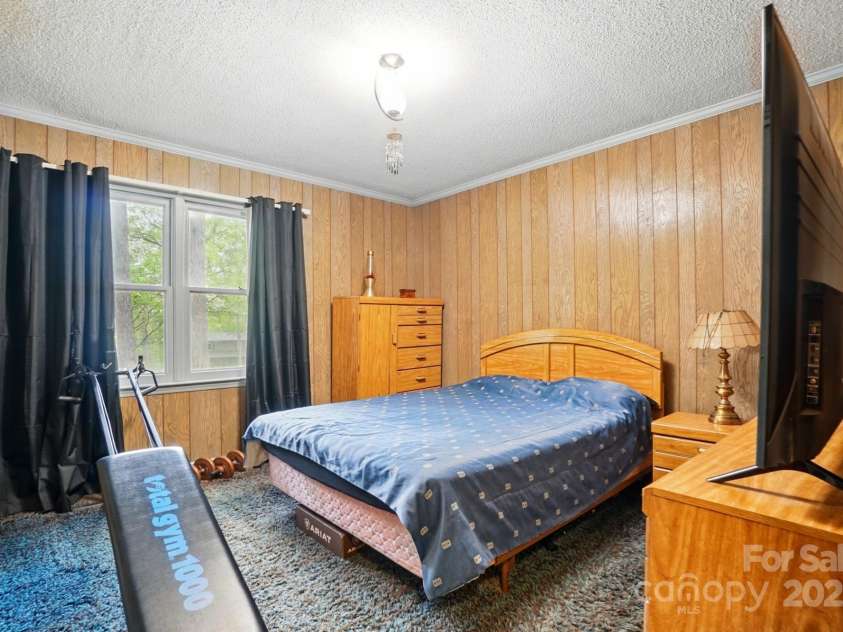 422 Sherrill Farm Road, Lincolnton, NC 28092.  MLS# CAR4242917, YatesRealty ID 7443. 