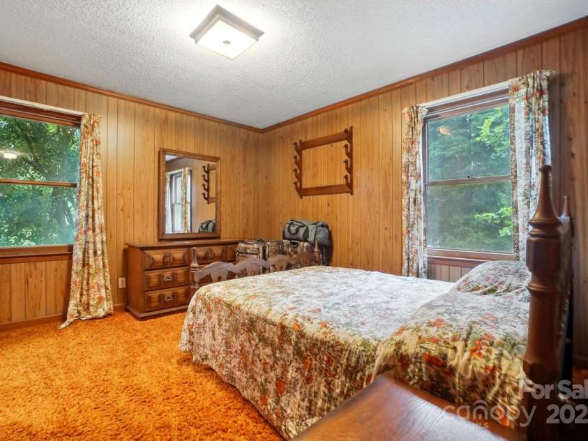 422 Sherrill Farm Road, Lincolnton, NC 28092.  MLS# CAR4242917, YatesRealty ID 7443. 