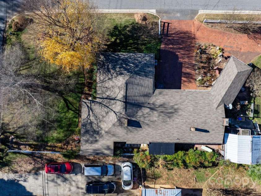901 Union Street, Maiden, NC 28650.  MLS# CAR4322625, YatesRealty ID 7445. 