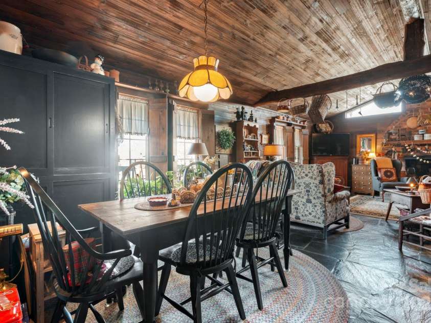 901 Union Street, Maiden, NC 28650.  MLS# CAR4322625, YatesRealty ID 7445. Huge flex space currently used as a dining/den combo