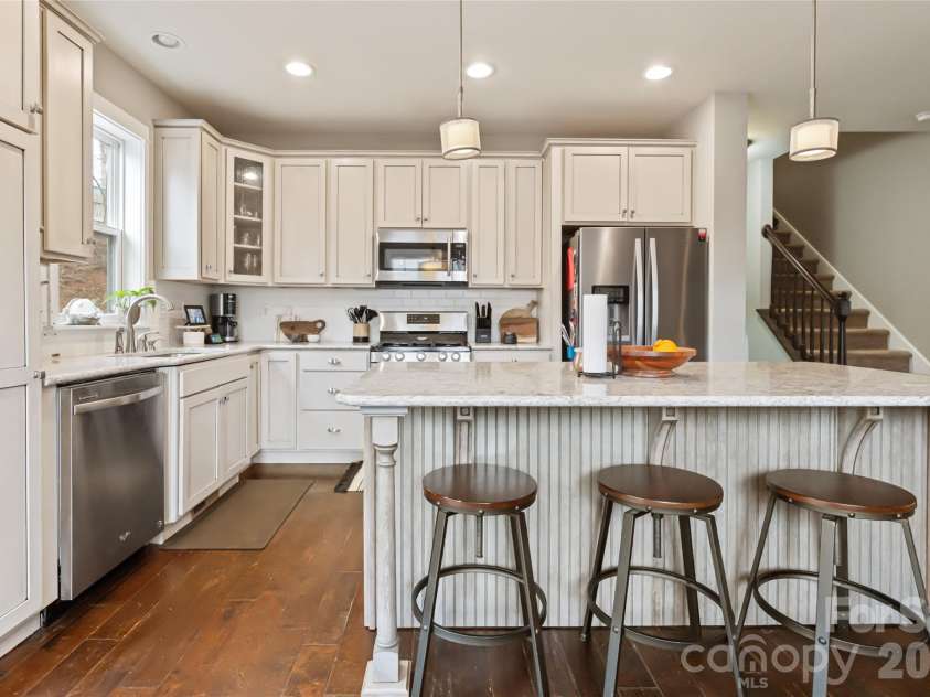 123 Arline Henry Way, Asheville, NC 28806.  MLS# CAR4232266, YatesRealty ID 7446. Kitchen