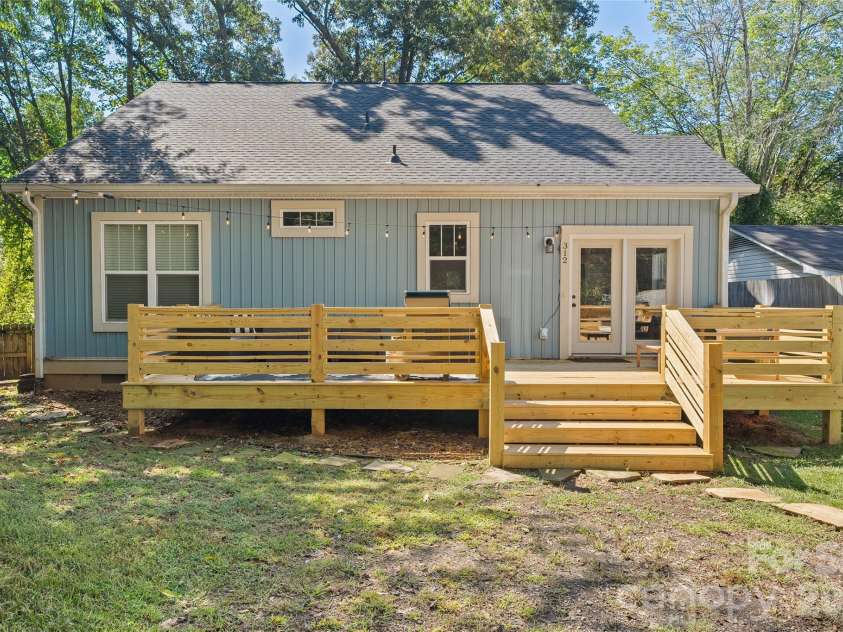 123 Arline Henry Way, Asheville, NC 28806.  MLS# CAR4232266, YatesRealty ID 7446. New Back Deck