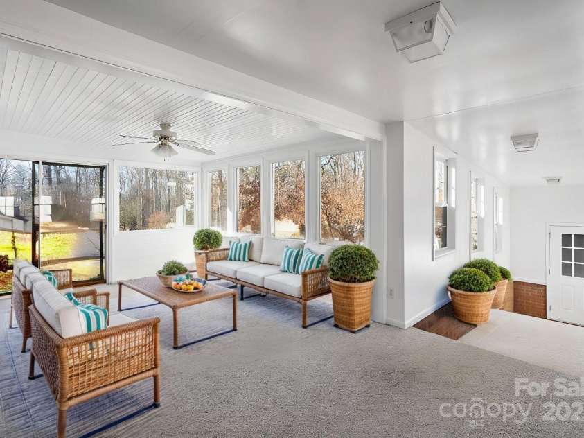 220 Augusta Drive, Statesville, NC 28625.  MLS# CAR4274389, YatesRealty ID 7446. 