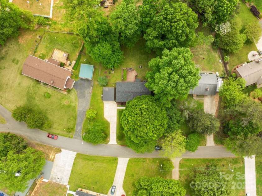 509 Carole Lane, Charlotte, NC 28214.  MLS# CAR4246567, YatesRealty ID 7448. 