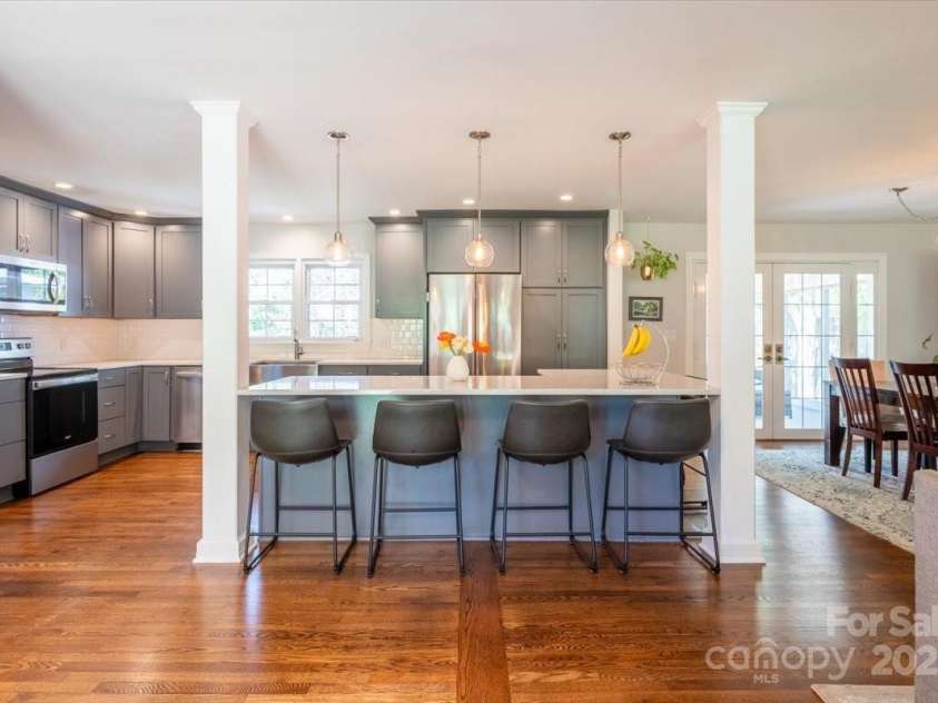 37 Far Hills Terrace, Brevard, NC 28712.  MLS# CAR4231717, YatesRealty ID 7449. 