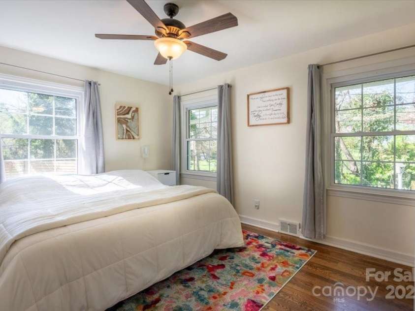 37 Far Hills Terrace, Brevard, NC 28712.  MLS# CAR4231717, YatesRealty ID 7449. 