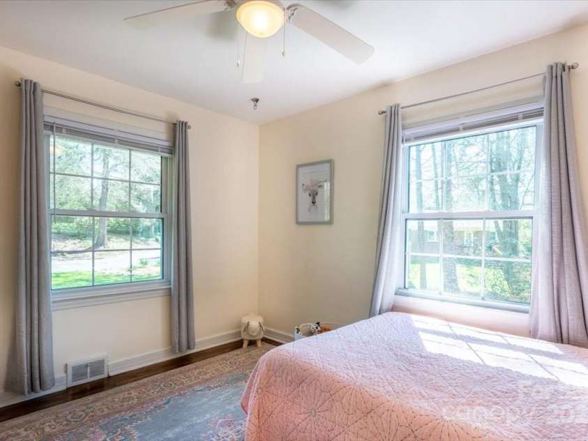 37 Far Hills Terrace, Brevard, NC 28712.  MLS# CAR4231717, YatesRealty ID 7449. 