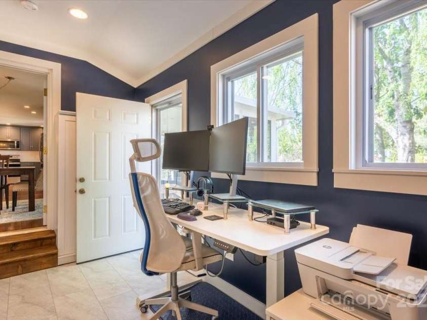 37 Far Hills Terrace, Brevard, NC 28712.  MLS# CAR4231717, YatesRealty ID 7449. 