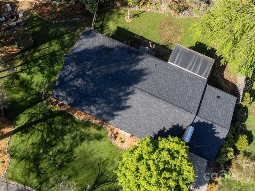 37 Far Hills Terrace, Brevard, NC 28712.  MLS# CAR4231717, YatesRealty ID 7449. 