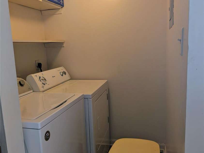 115 Eastcliff Drive, Concord, NC 28025.  MLS# CAR4220848, YatesRealty ID 745. Laundry