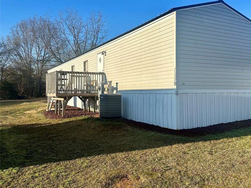 1557 Autumn Lane, Lincolnton, NC 28092.  MLS# CAR4333783, YatesRealty ID 745. MH#1