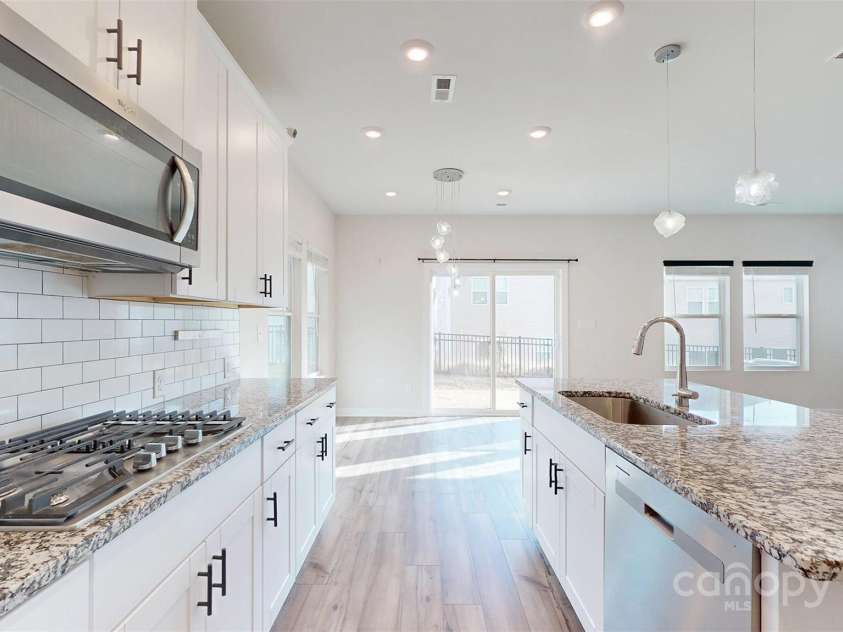 527 Palmarosa Street, Fort Mill, SC 29715.  MLS# CAR4320377, YatesRealty ID 745. 