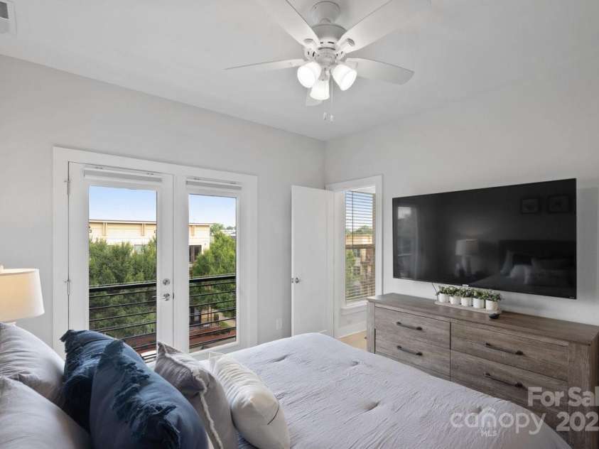 12119 Brooklyn Avenue, Charlotte, NC 28204.  MLS# CAR4300115, YatesRealty ID 7450. Bedroom