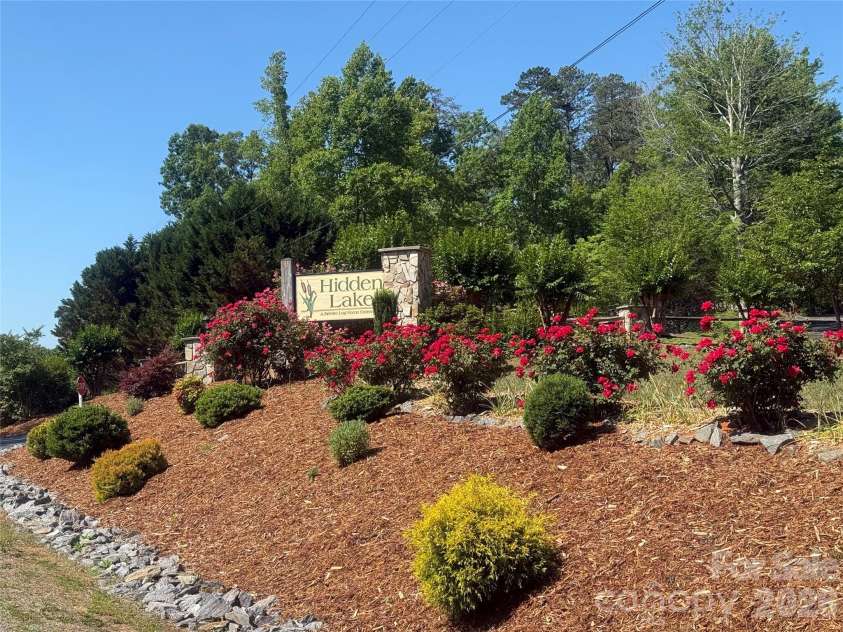 476 Double Eagle Drive, Nebo, NC 28761.  MLS# CAR4360435, YatesRealty ID 7450. 