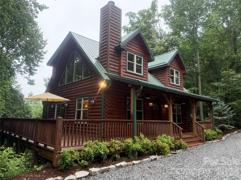 476 Double Eagle Drive, Nebo, NC 28761.  MLS# CAR4360435, YatesRealty ID 7450. 