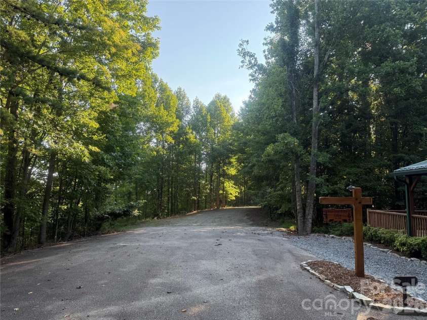 476 Double Eagle Drive, Nebo, NC 28761.  MLS# CAR4360435, YatesRealty ID 7450. 