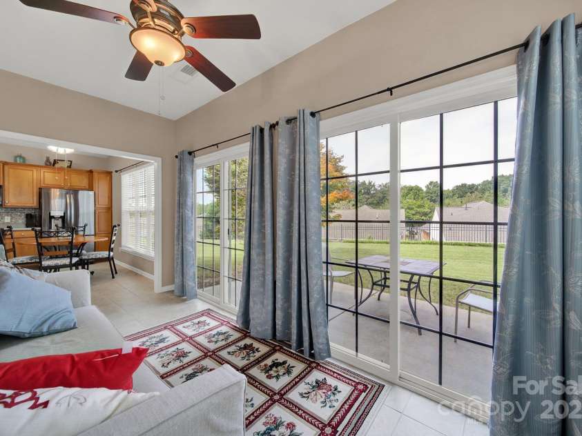 16307 Raven Crest Drive, Fort Mill, SC 29707.  MLS# CAR4297378, YatesRealty ID 7452. 