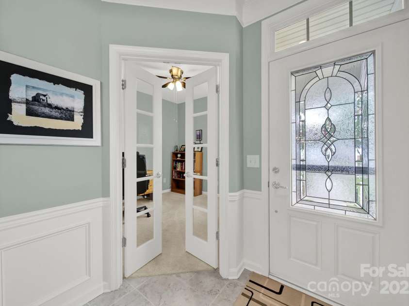 16307 Raven Crest Drive, Fort Mill, SC 29707.  MLS# CAR4297378, YatesRealty ID 7452. 