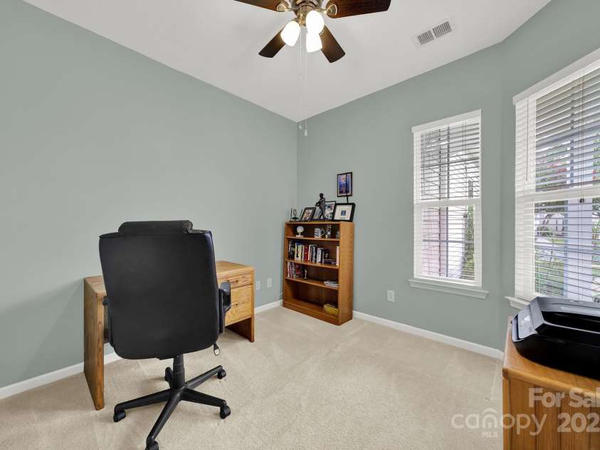 16307 Raven Crest Drive, Fort Mill, SC 29707.  MLS# CAR4297378, YatesRealty ID 7452. 
