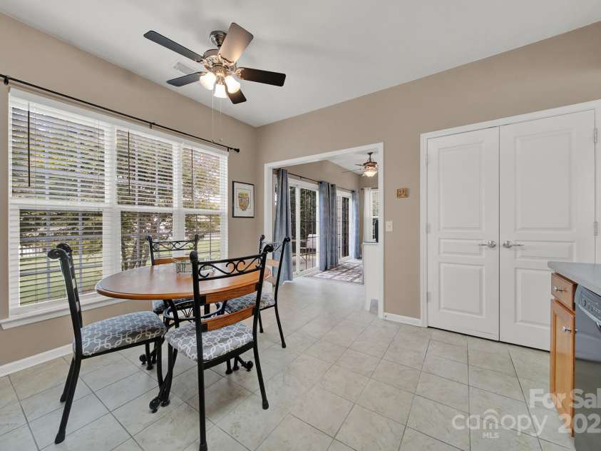 16307 Raven Crest Drive, Fort Mill, SC 29707.  MLS# CAR4297378, YatesRealty ID 7452. 