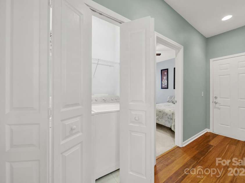 16307 Raven Crest Drive, Fort Mill, SC 29707.  MLS# CAR4297378, YatesRealty ID 7452. 