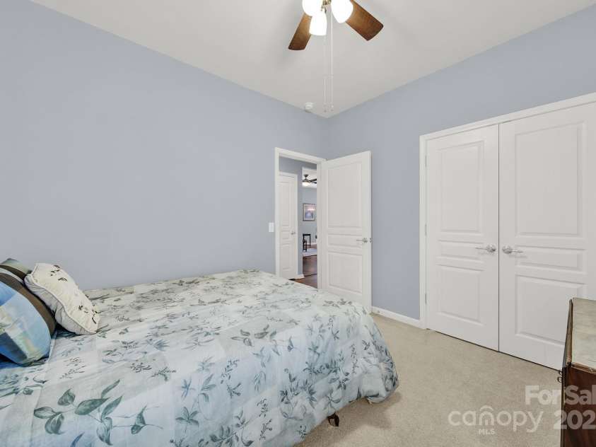 16307 Raven Crest Drive, Fort Mill, SC 29707.  MLS# CAR4297378, YatesRealty ID 7452. 