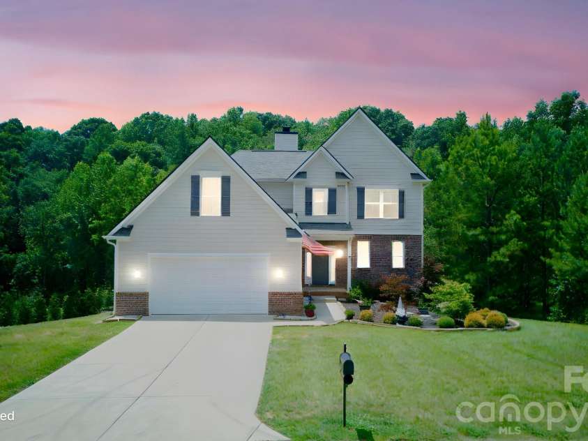 139 Sheep Path Drive, Mooresville, NC 28115.  MLS# CAR4334366, YatesRealty ID 7453. 