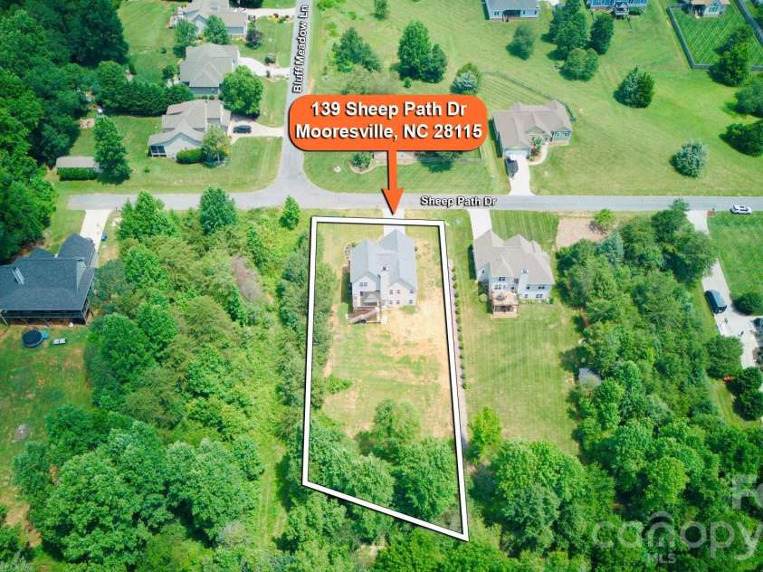 139 Sheep Path Drive, Mooresville, NC 28115.  MLS# CAR4334366, YatesRealty ID 7453. 
