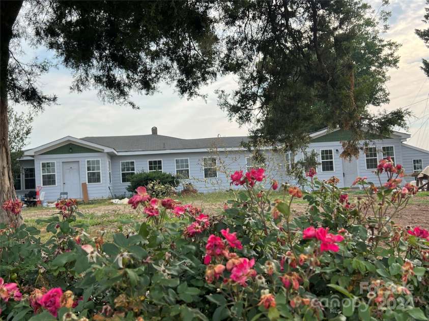 3923 Old Pageland Monroe Road, Monroe, NC 28112.  MLS# CAR4122460, YatesRealty ID 7454. 