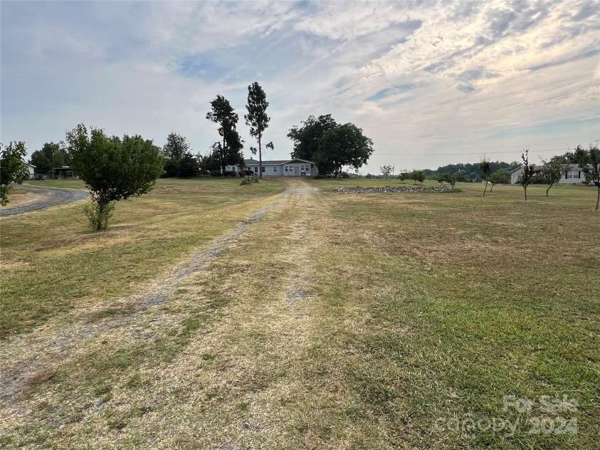 3923 Old Pageland Monroe Road, Monroe, NC 28112.  MLS# CAR4122460, YatesRealty ID 7454. 