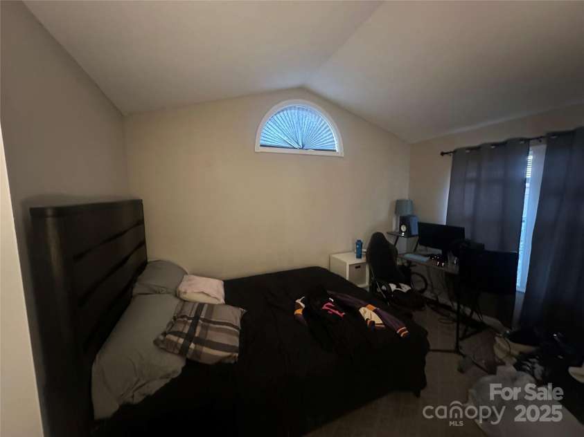 10202 Orchard Grass Court, Charlotte, NC 28278.  MLS# CAR4246172, YatesRealty ID 7457. 