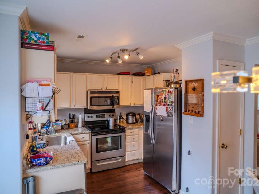 10202 Orchard Grass Court, Charlotte, NC 28278.  MLS# CAR4246172, YatesRealty ID 7457. 
