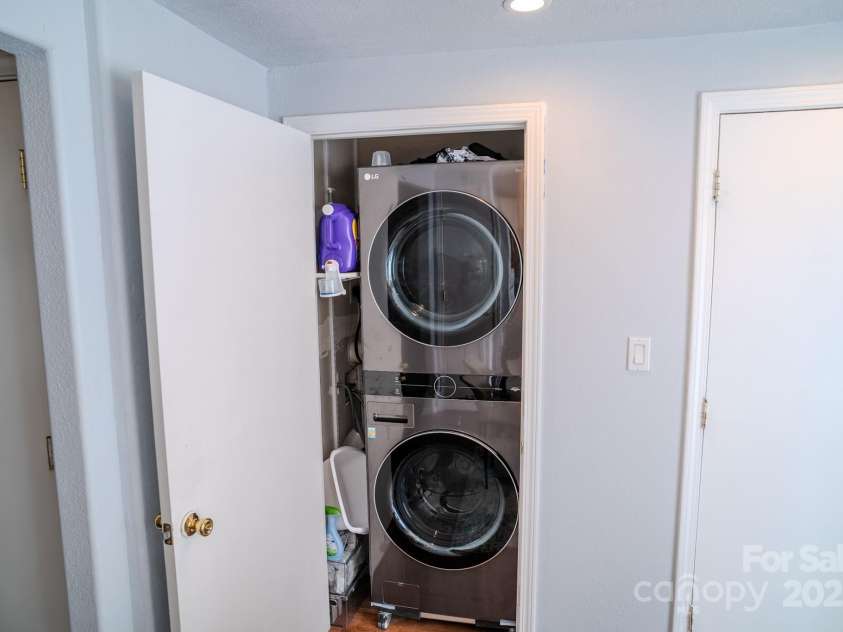 10202 Orchard Grass Court, Charlotte, NC 28278.  MLS# CAR4246172, YatesRealty ID 7457. 