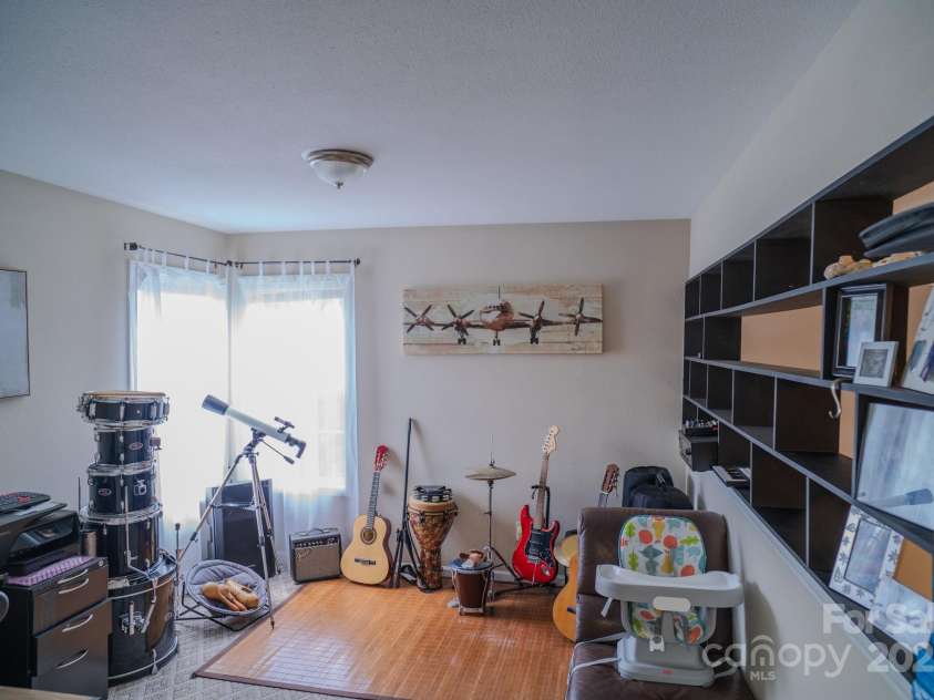 10202 Orchard Grass Court, Charlotte, NC 28278.  MLS# CAR4246172, YatesRealty ID 7457. 