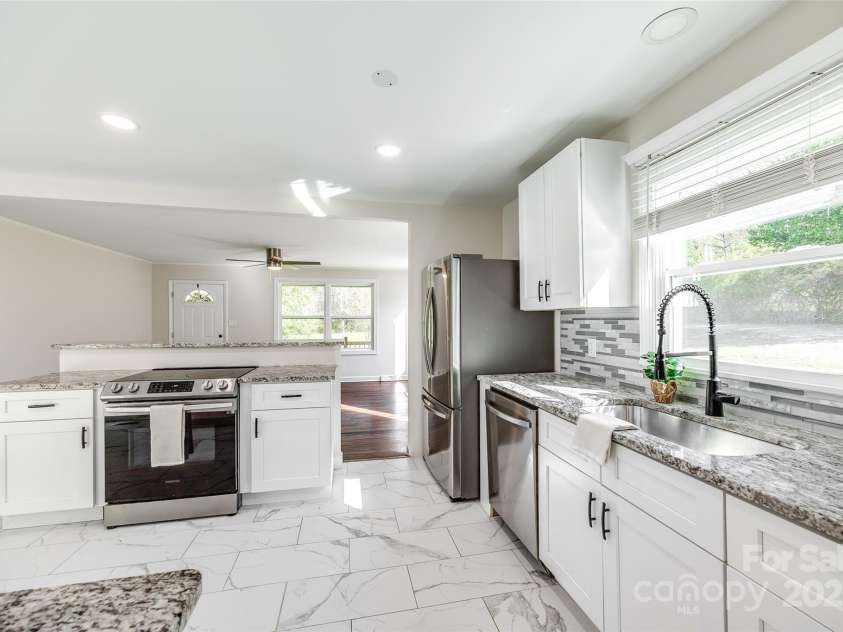 1849 Harris Road, Fort Mill, SC 29708.  MLS# CAR4241531, YatesRealty ID 7458. 
