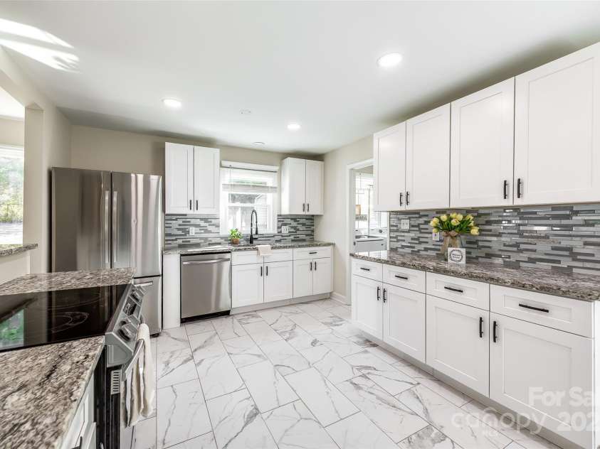 1849 Harris Road, Fort Mill, SC 29708.  MLS# CAR4241531, YatesRealty ID 7458. 