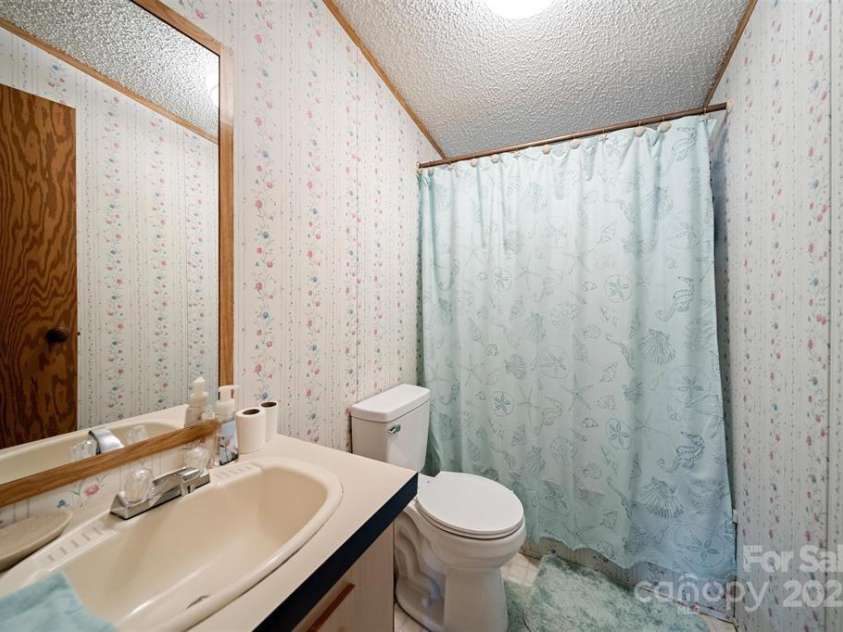 2342 Beaver Creek Road, Camden, SC 29020.  MLS# CAR4244938, YatesRealty ID 7458. 