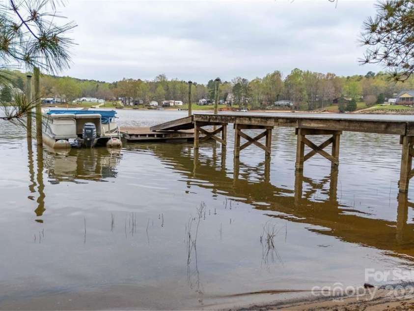2342 Beaver Creek Road, Camden, SC 29020.  MLS# CAR4244938, YatesRealty ID 7458. 
