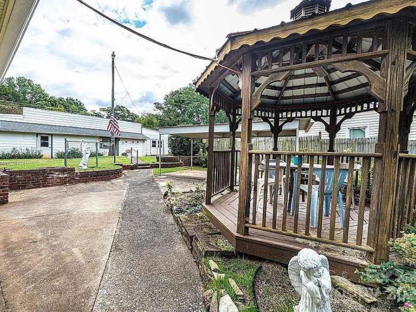 335 Harmon Street, Forest City, NC 28043.  MLS# CAR4321735, YatesRealty ID 746. 