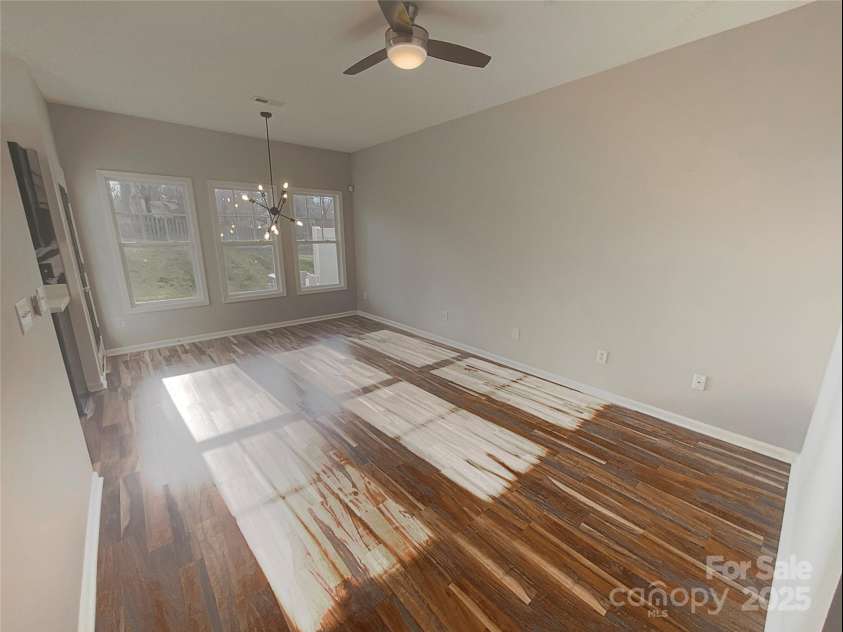 257 Doughton Lane, Charlotte, NC 28217.  MLS# CAR4220233, YatesRealty ID 7460. 