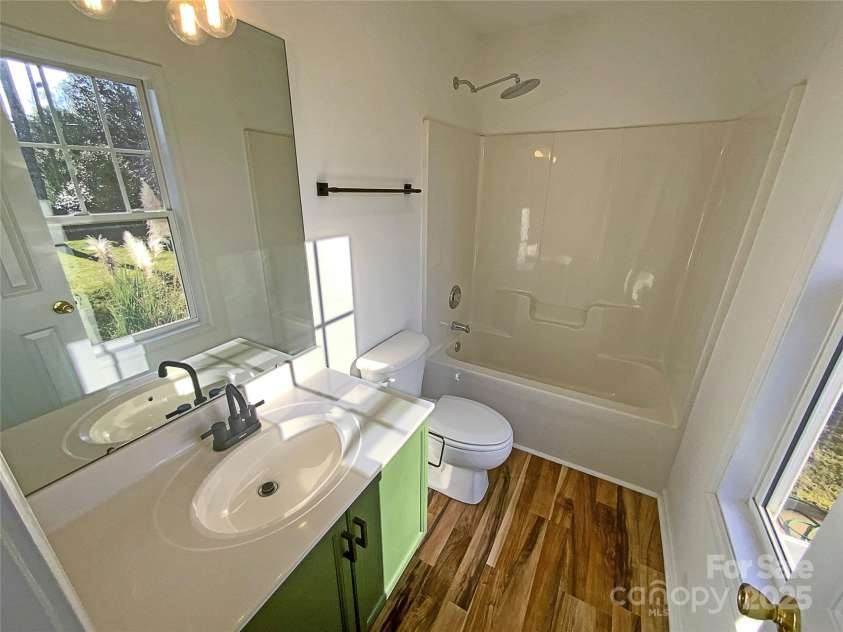257 Doughton Lane, Charlotte, NC 28217.  MLS# CAR4220233, YatesRealty ID 7460. 