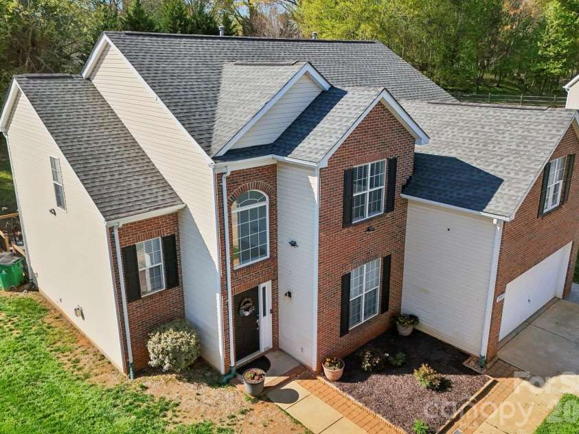 13317 Emerald Branch Lane, Charlotte, NC 28273.  MLS# CAR4360155, YatesRealty ID 7461. 
