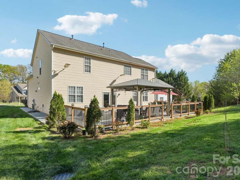 13317 Emerald Branch Lane, Charlotte, NC 28273.  MLS# CAR4360155, YatesRealty ID 7461. 