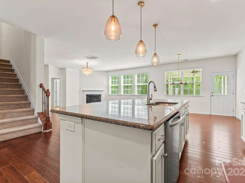 112 Serravista Street, Mooresville, NC 28117.  MLS# CAR4248565, YatesRealty ID 7462. 