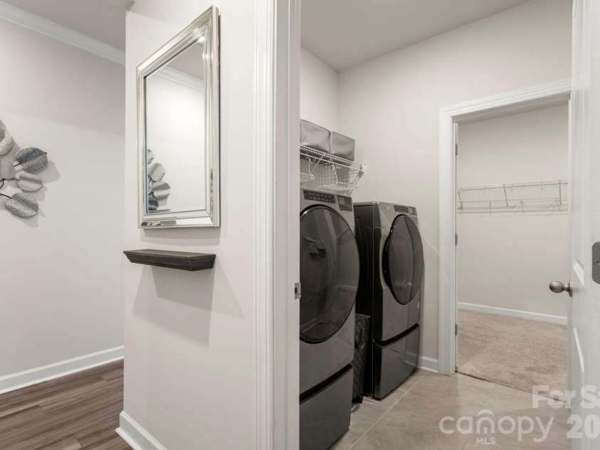 9842 Festival Way, Charlotte, NC 28215.  MLS# CAR4357969, YatesRealty ID 7463. 